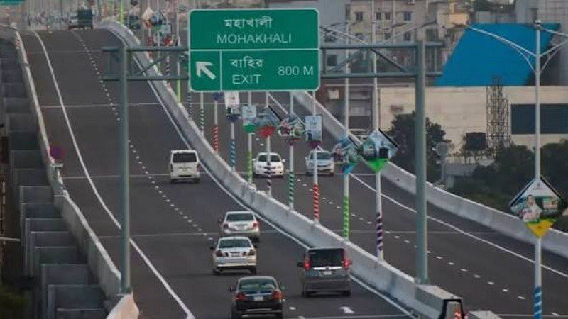 ঢাকা এলিভেটেড এক্সপ্রেসওয়েতে মুখে স্কচটেপ বাঁধা মরদেহ উদ্ধার