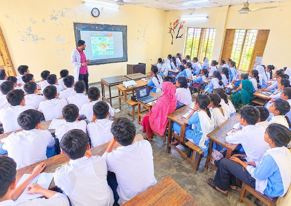 সচেতনতাই ডেঙ্গু প্রতিরোধের শক্তি