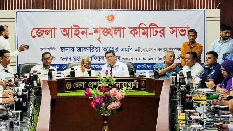 প্রধানমন্ত্রী স্রোতের বিরুদ্ধে গিয়ে আমাদের নিয়ে সাঁতার কাটছেন: গণপূর্ত মন্ত্রী