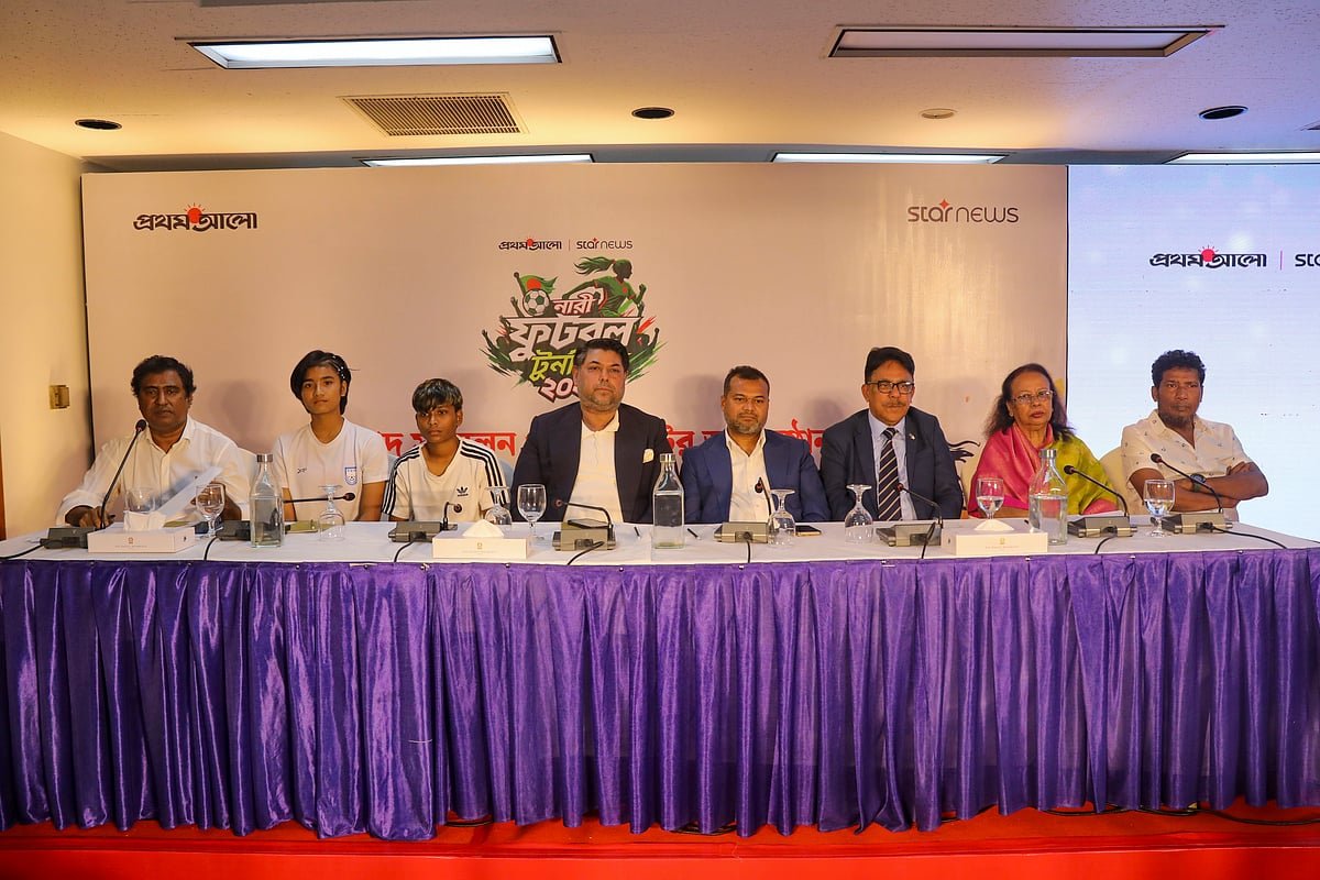 নতুন ঋতুপর্ণাদের খোঁজে ৩৬ নারী একাডেমি নিয়ে শুরু হচ্ছে ফুটবল-উৎসব