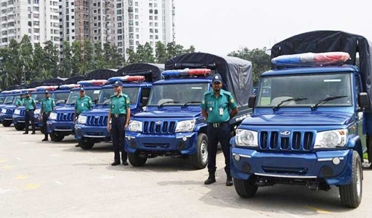 যানবাহনে হামলার আশঙ্কায় সতর্ক পুলিশ