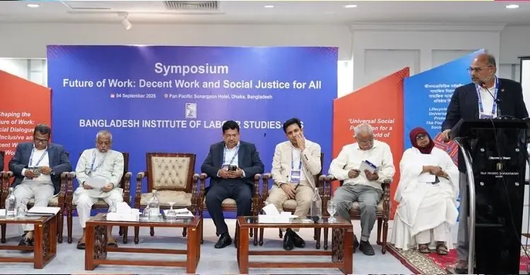 শ্রমিকের কর্মসংস্থান ও সামাজিক সুরক্ষা নিশ্চিতের তাগিদ
