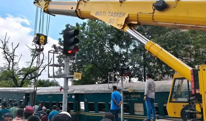 ময়মনসিংহে তিন মাসে পাঁচবার লাইনচ্যুত, ২২ ইঞ্জিনে ত্রুটি