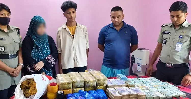 ৯০ হাজার ইয়াবা ও নগদ টাকা উদ্ধার, নারীসহ আটক ৩