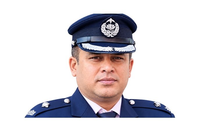 ডিবি হেফাজতে ক্যান্টনমেন্ট থানার সেই ওসি