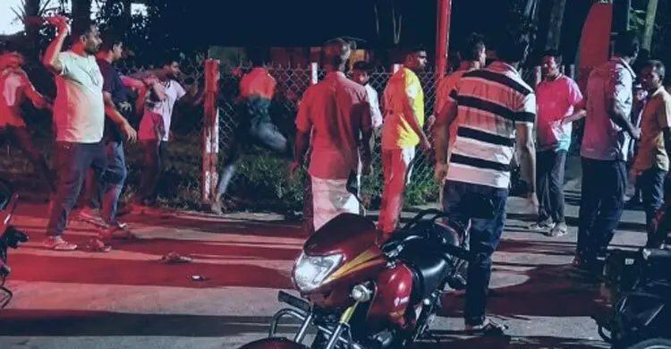 ৪৫ টাকা চায়ের বিল নিয়ে দু’পক্ষের সংঘর্ষে আহত ১৩