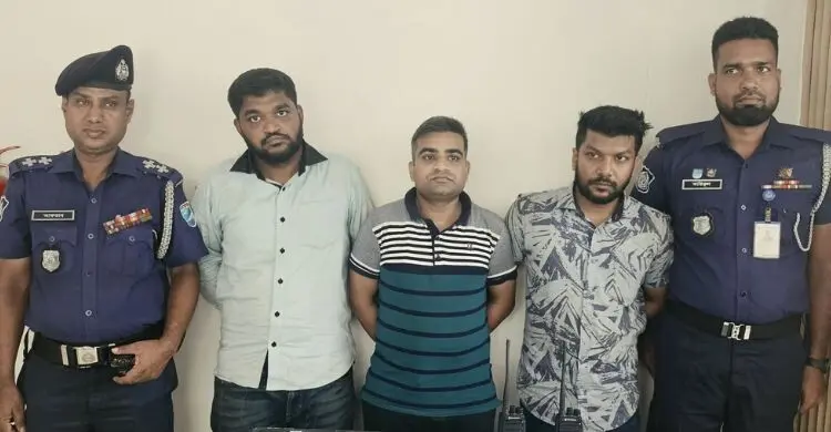 ‘ডিজিএফআই’ পরিচয়ে সিএনজি চালককে অপহরণ করে মুক্তিপণ দাবি, গ্রেফতার ৩