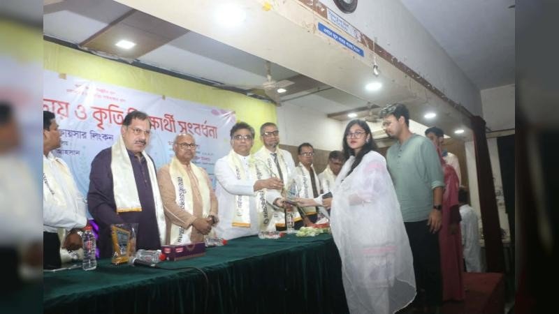 জাবিতে গাইবান্ধা জেলা ছাত্রকল্যাণ সমিতির নবীনবরণ ও কৃতি শিক্ষার্থী সংবর্ধনা
