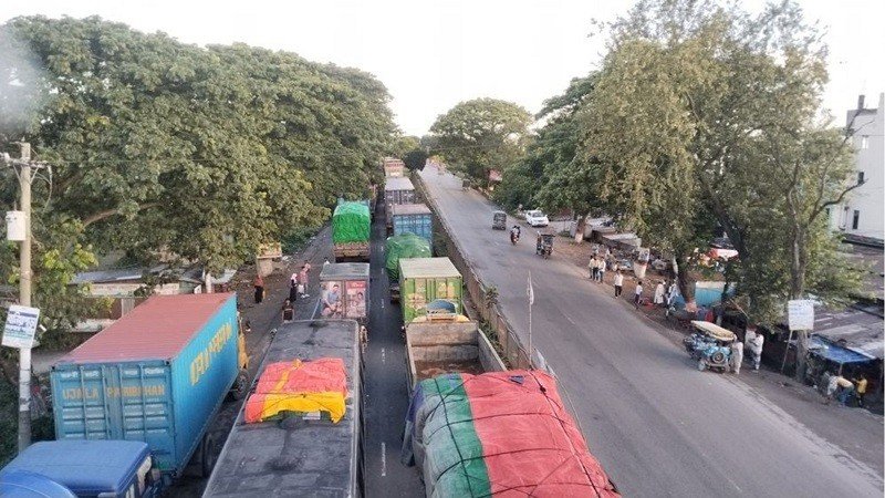 ঢাকা-চট্টগ্রাম মহাসড়কে ৫০ কিলোমিটার দীর্ঘ যানজট
