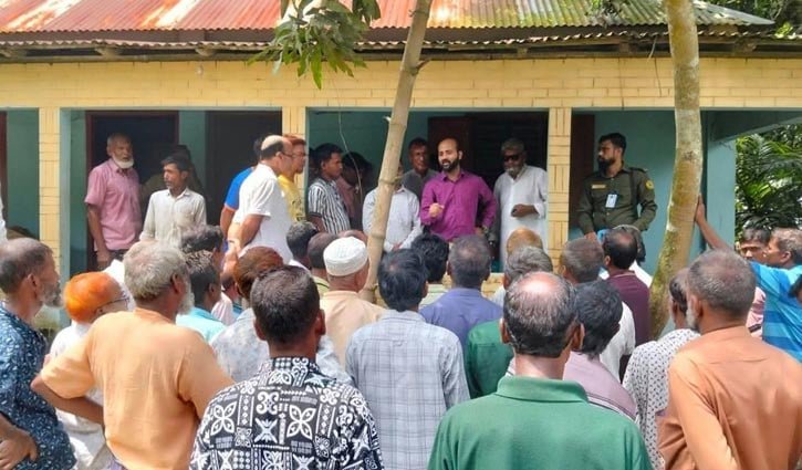 জামালপুরে বেশি দামে সার বিক্রি করায় জরিমানা