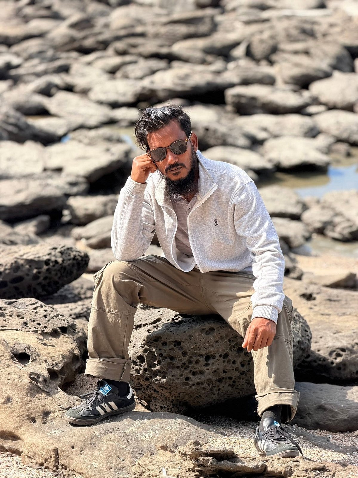 নেত্রকোনায় ধর্ষণের মামলায় কনটেন্ট ক্রিয়েটর রিপন মিয়া গ্রেপ্তার