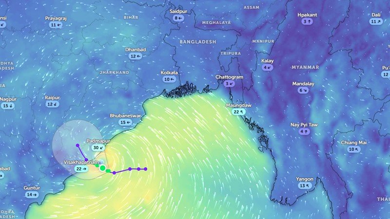 মোংলা থেকে ৭২০ কিমি দূরে গভীর নিম্নচাপ