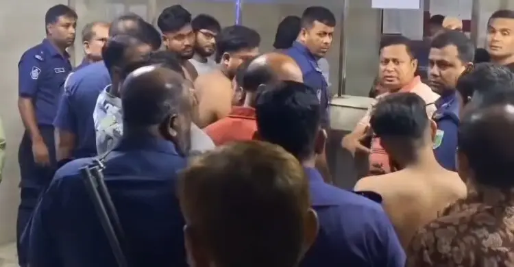 শজিমেক হাসপাতালে রোগীর স্বজনদের সঙ্গে মারামারি, কর্মবিরতিতে ইন্টার্নরা