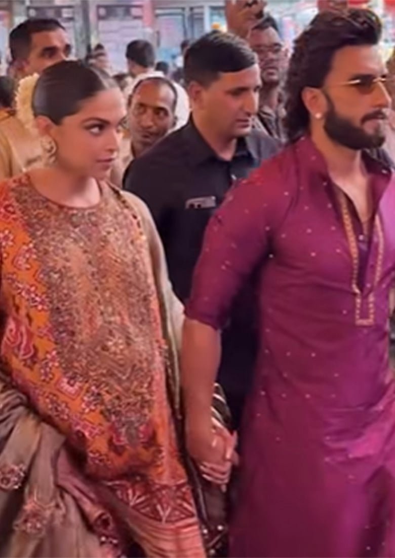 দৌড়ে এসে হাত ধরে আগলে নিয়ে গেলেন রণবীর, হার্টওয়ার্মিং ভিডিওতে দেখুন ঝলমলে এথনিকওয়্যারে হবু মা দীপিকাকে