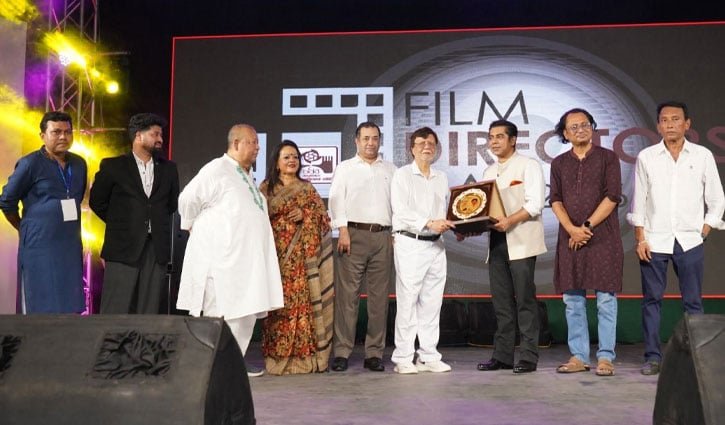 এফডিসিতে প্রথমবার উদযাপিত হলো ‘ফিল্ম ডিরেক্টরস ডে’