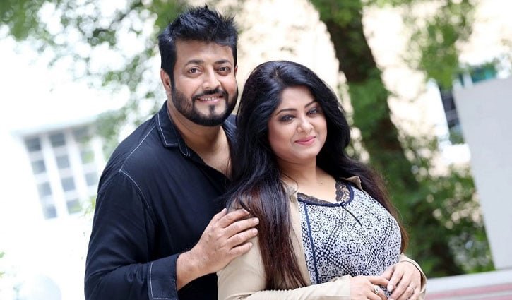 ৩১ বছর পরও মৌসুমীর সঙ্গে সম্পর্ক অটুট, রহস্য জানালেন ওমর সানী
