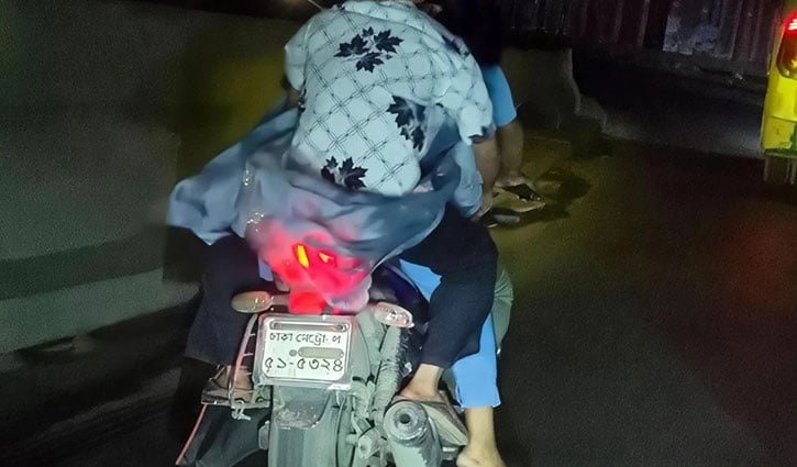 মধ্যরাতে বাইকে ‘নিথর’ তরুণী, জানা গেল আসল তথ্য