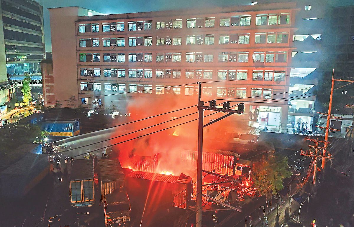 আশুলিয়ায় বিস্ফোরণ: অপরাধজনক নরহত্যার মামলা দায়ের