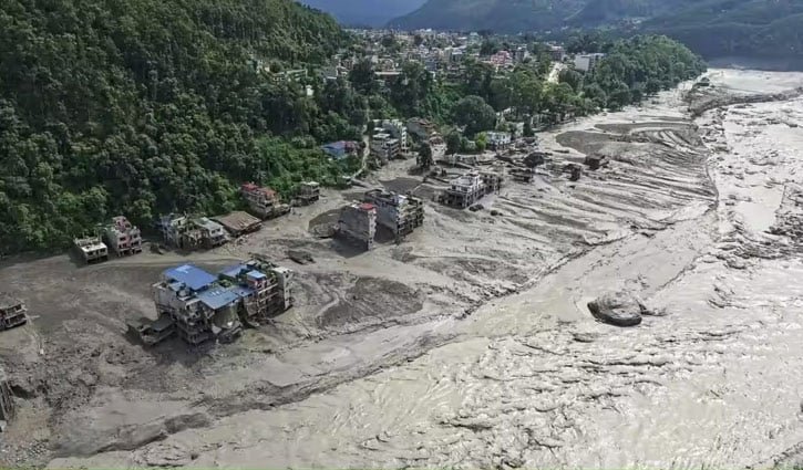 নেপালে ফের বাড়ছে ভোটকোশী নদীর পানি, ঝুঁকিতে ৪ জেলা