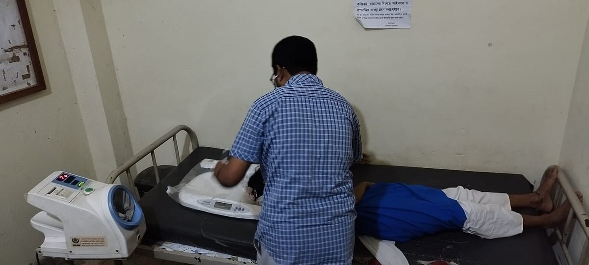 হাতিয়ার বিদ্যালয়ের শ্রেণিকক্ষে হঠাৎ অচেতন ১৮ শিক্ষার্থী, ১৩ জনকে হাসপাতালে ভর্তি