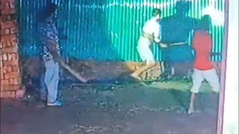 ভালুকায় ককটেল বিস্ফোরণ ঘটিয়ে বাড়িতে হামলা, ভাঙচুর ১৬ টিনশেড ঘর