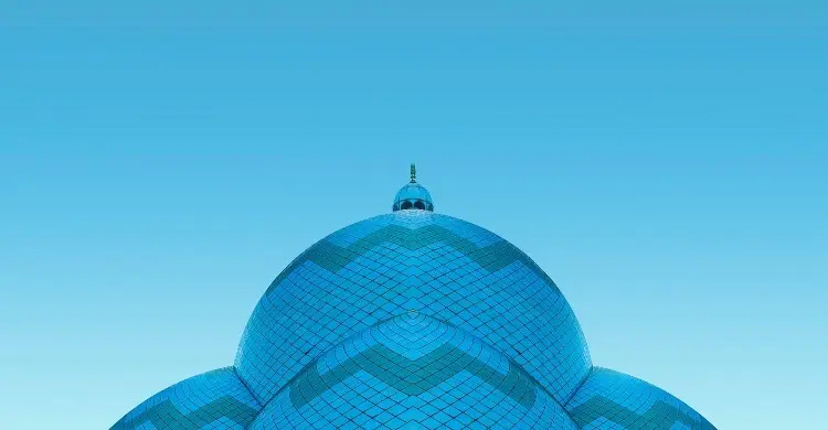 আল্লাহ আপনার মধ্যে কী দেখেন?