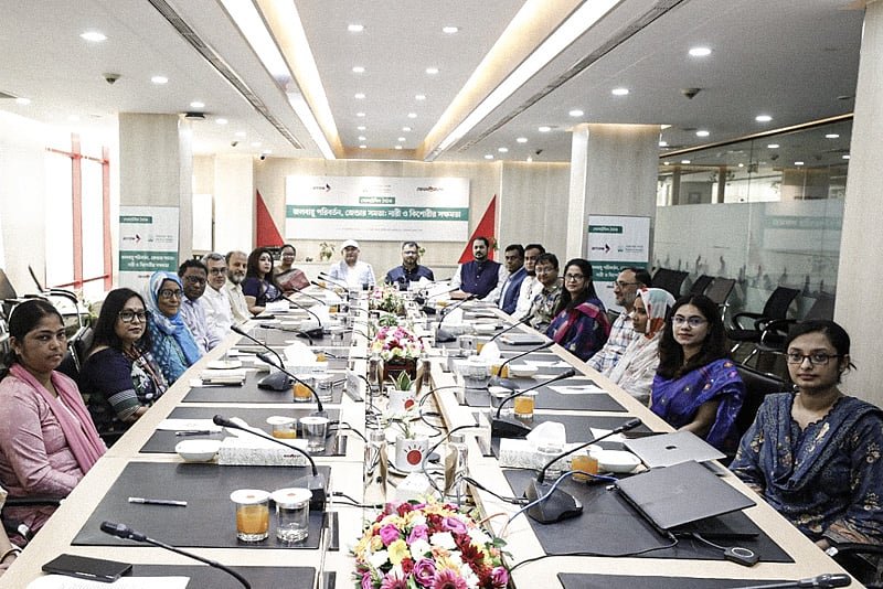 জলবায়ু সংকটে নারীর ঝুঁকি বাড়ছে, দরকার নেতৃত্বে অংশগ্রহণ