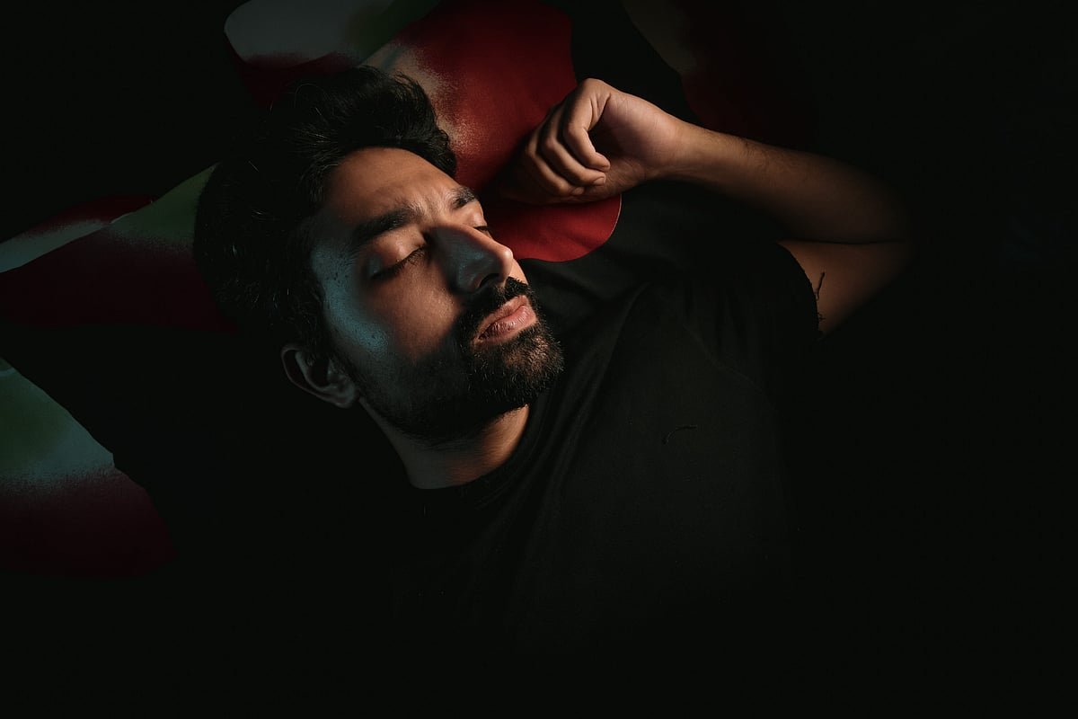 আট ঘণ্টা ঘুমিয়েও যে ভুলে দ্রুত বুড়িয়ে যেতে পারেন