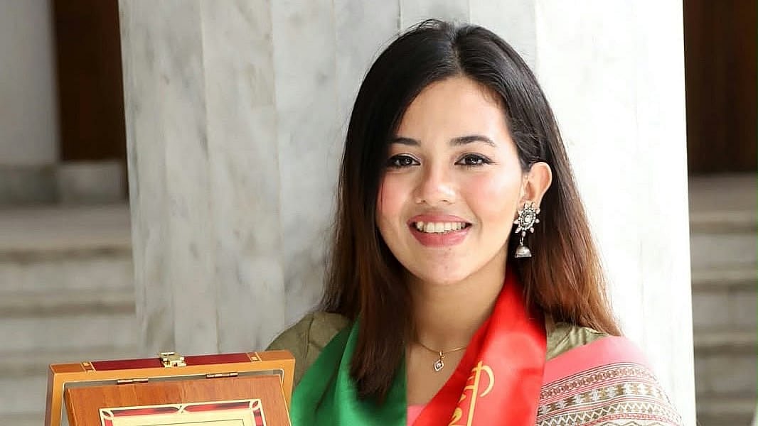 আইইএলটিএসে ৯-এ ৯ পেয়েছেন রাইসা, কীভাবে
