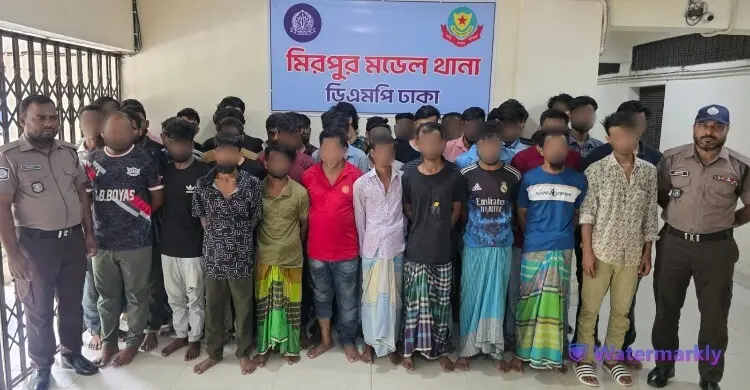 মিরপুরে বিশেষ অভিযান চালিয়ে ৫৪ জনকে গ্রেফতার