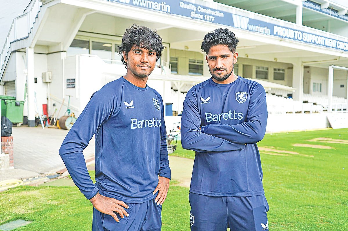 কাউন্টিতে নতুন গল্প লিখছেন হাসান–খালেদ