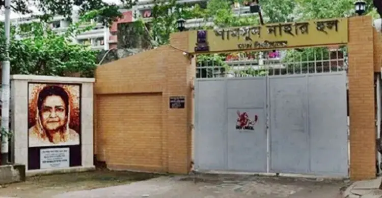 ঢাবি এলাকায় চালককে অচেতন করে রিকশা ছিনতাইয়ের অভিযোগ