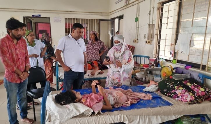 অসুস্থ জান্নাতুলের পাশে ডা. জুবাইদা, হচ্ছে মেডিকেল বোর্ড
