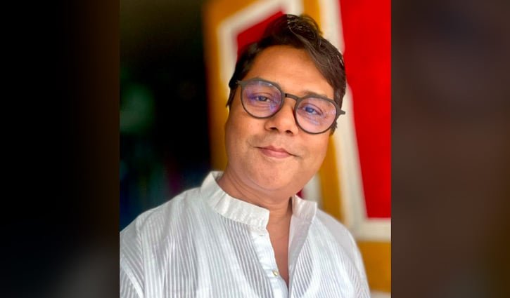 কোরিয়ার ‘গোল্ডেন পেন অ্যাওয়ার্ড’ পেলেন মুম রহমান