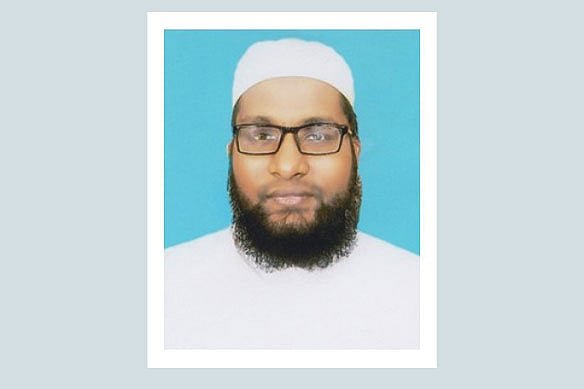 একজনই ছয় দায়িত্বে, পদোন্নতি নিয়েও প্রশ্ন