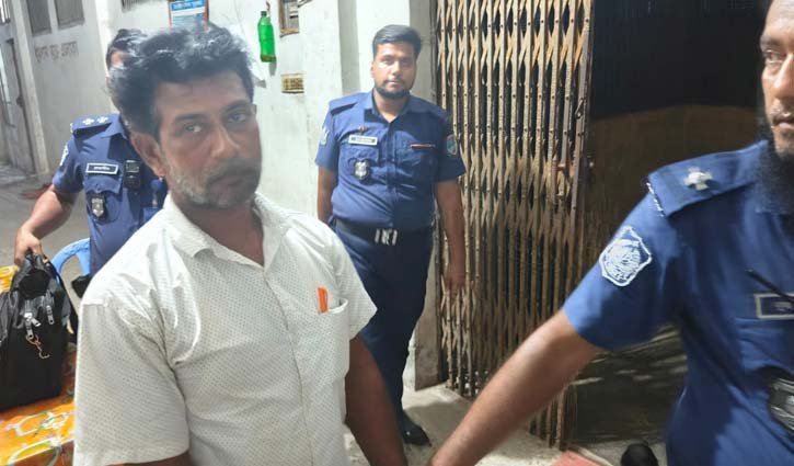 এজলাস থেকে মামলার নথি ‌চুরির অভিযোগ, শিক্ষানবিশ আইনজীবী গ্রেপ্তার