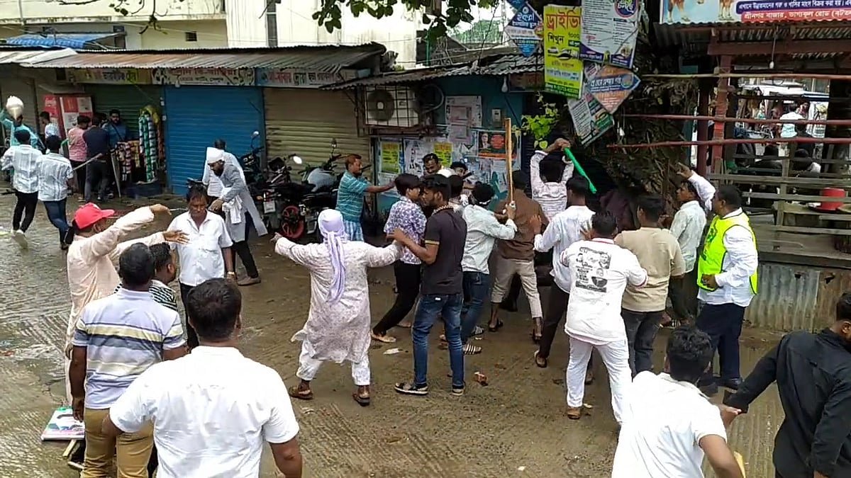 মুন্সিগঞ্জে বিএনপির প্রতিষ্ঠাবার্ষিকীর অনুষ্ঠানে দুই পক্ষের সংঘর্ষে আহত ১০