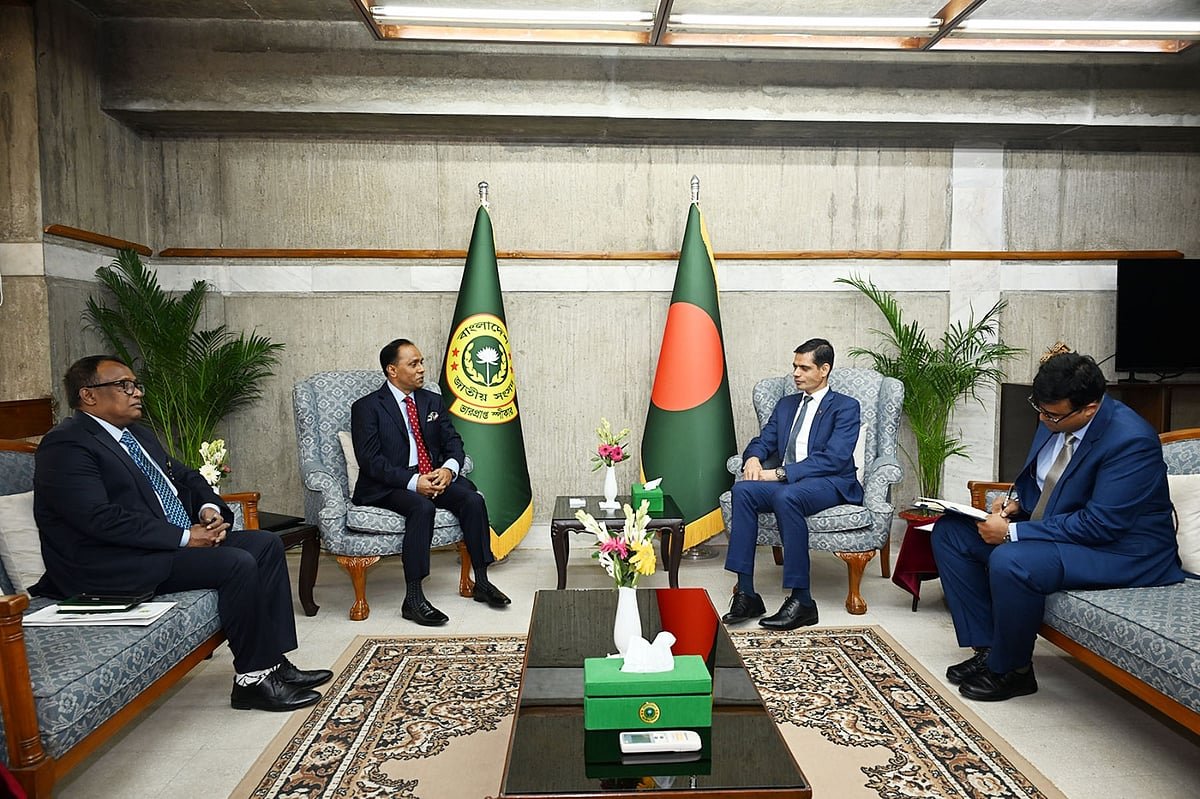 ভারপ্রাপ্ত স্পিকারের সঙ্গে নেপালের রাষ্ট্রদূতের সাক্ষাৎ