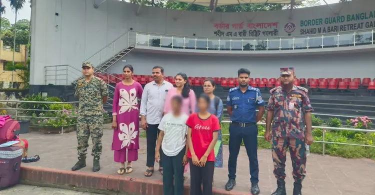 কারাভোগ শেষে ভারত থেকে দেশে ফিরলো ২ কিশোরী