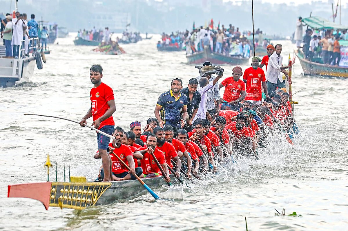রাষ্ট্র যেখানে অর্ধেক হেরে বসে থাকে