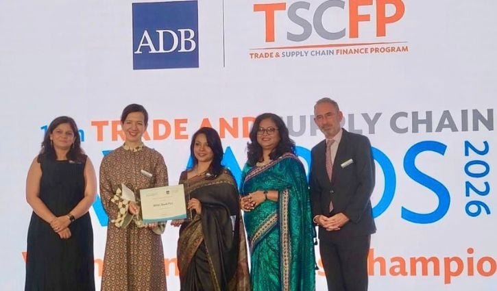 এডিবির ‘উইমেন ইন বিজনেস চ্যাম্পিয়ন অ্যাওয়ার্ড’ পেল ব্র্যাক ব্যাংক