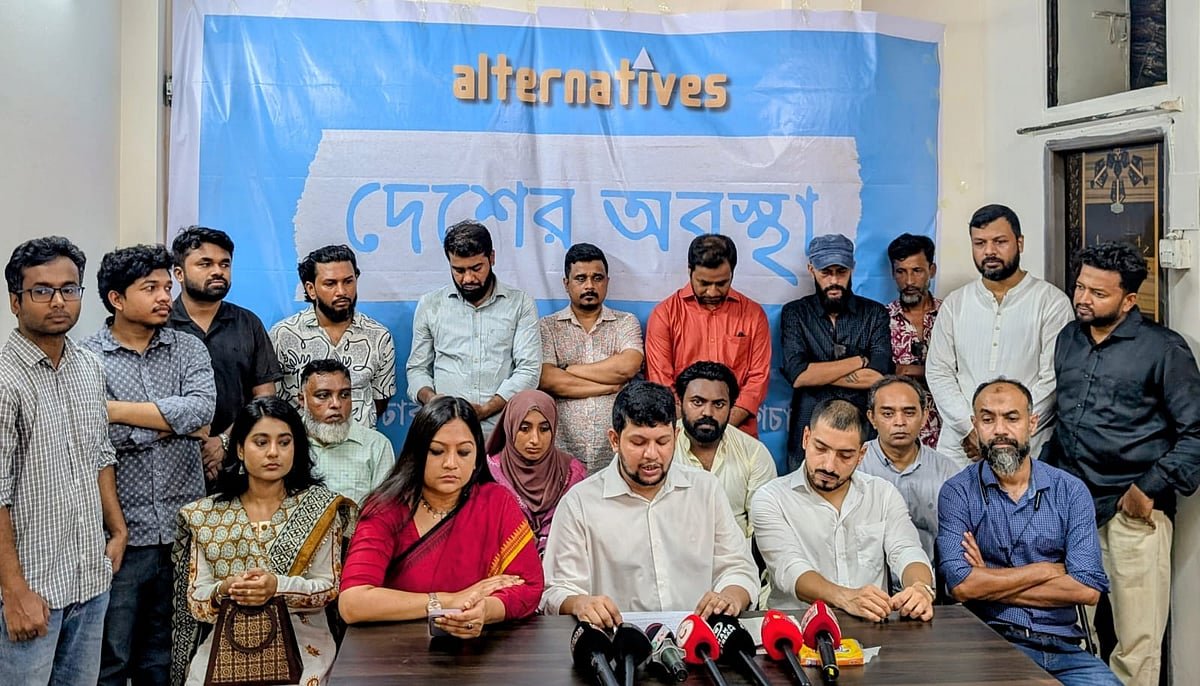 প্রত্যাশিত নতুন বাংলাদেশ প্রতিষ্ঠিত হয়নি, ফ্যাসিবাদী ব্যবস্থা মোটাদাগে বহাল: মাহফুজ আলম