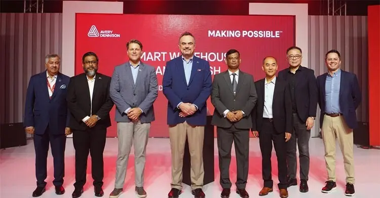ডিইপিজেডে স্মার্ট ওয়্যারহাউজ চালু করলো অ্যাভেরি ডেনিসন