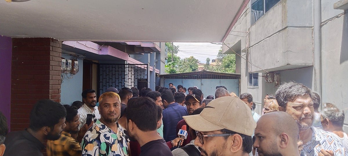 সিলেটে বাসা থেকে স্বামী–স্ত্রী ও গৃহপরিচারিকার গলাকাটা লাশ উদ্ধার