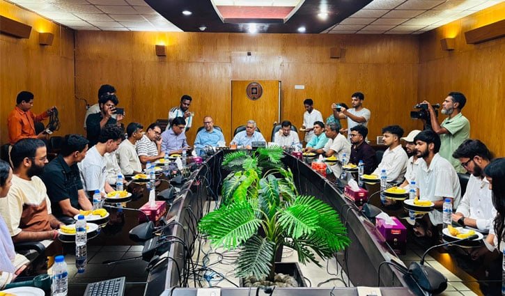 রাবিতে অধ্যয়নরত নেপালি শিক্ষার্থীদের সহযোগিতার আশ্বাস প্রশাসনের