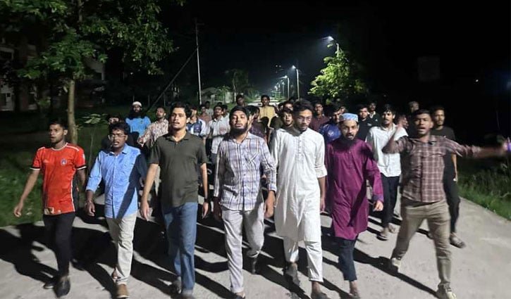 মৌখিক পরীক্ষায় নম্বর বাড়ানোর প্রতিবাদে নোবিপ্রবিতে বিক্ষোভ