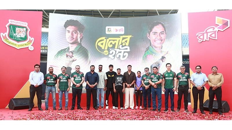 দেশজুড়ে শুরু হয়েছে রবি বোলার হান্ট!