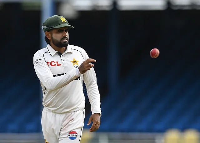 পাকিস্তান দলে অধিনায়ক বাবরের কর্তৃত্ব আছে কি—প্রশ্ন সাবেক ইংল্যান্ড অধিনায়কের
