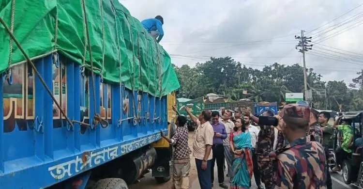 উখিয়ায় ১৫ মেট্রিক টন ইউরিয়া সার জব্দ