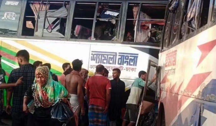 ময়মনসিংহে দুই বাসের সংঘর্ষে নিহত ৩